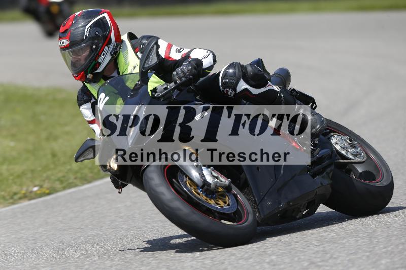 /27 12.06.2025 Ducati Schweiz Trackday Warmup  ADR/gelb-jeaune/42